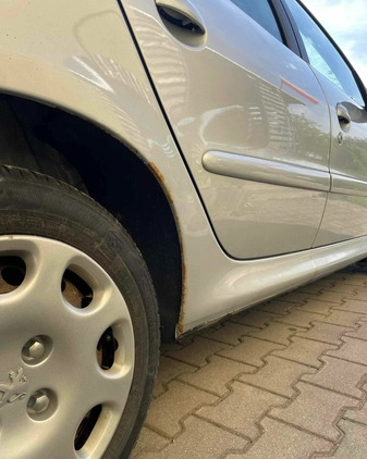 Peugeot 206 cena 7300 przebieg: 129000, rok produkcji 2007 z Limanowa małe 172